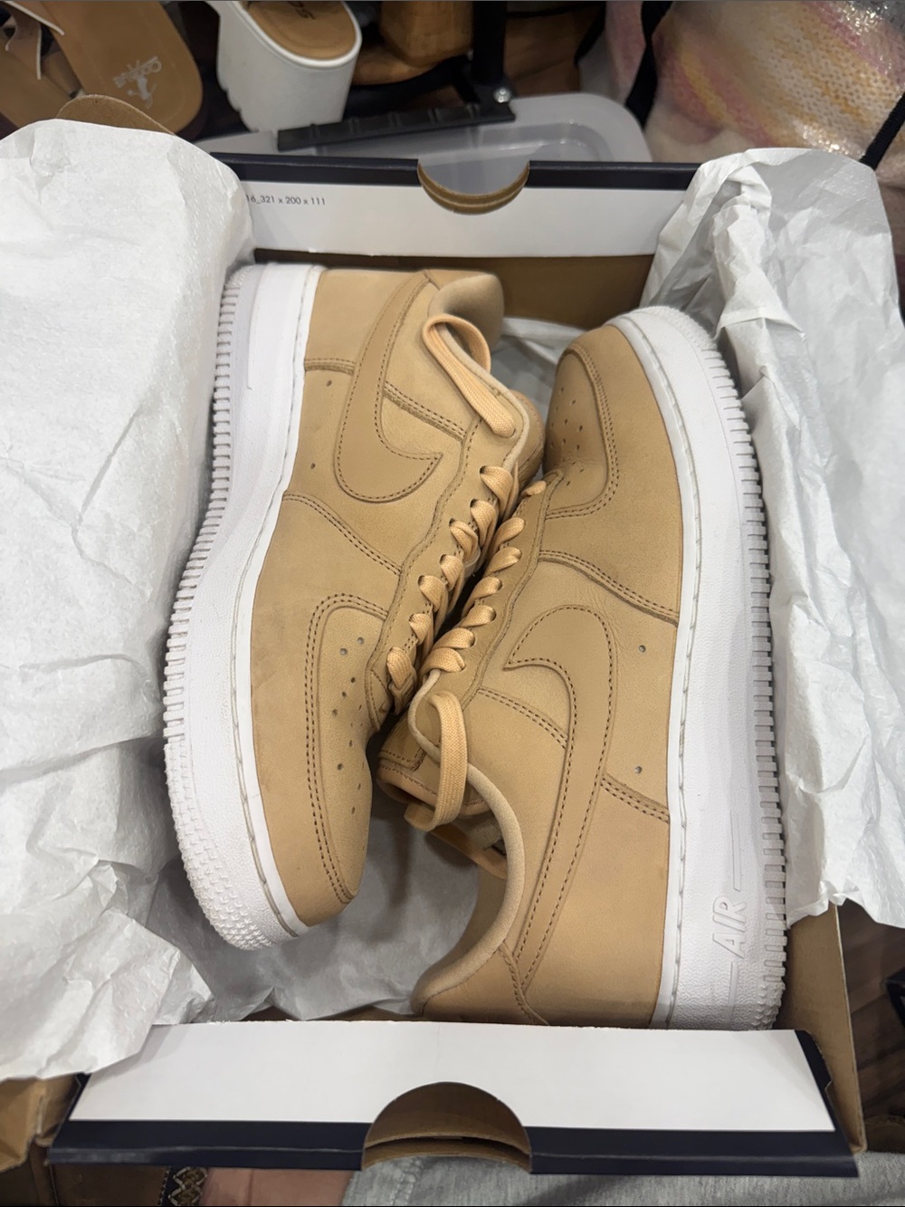 Women’s Nike Air Force 1 PRM MF sneakers in Vachetta Tan/White Sz 9